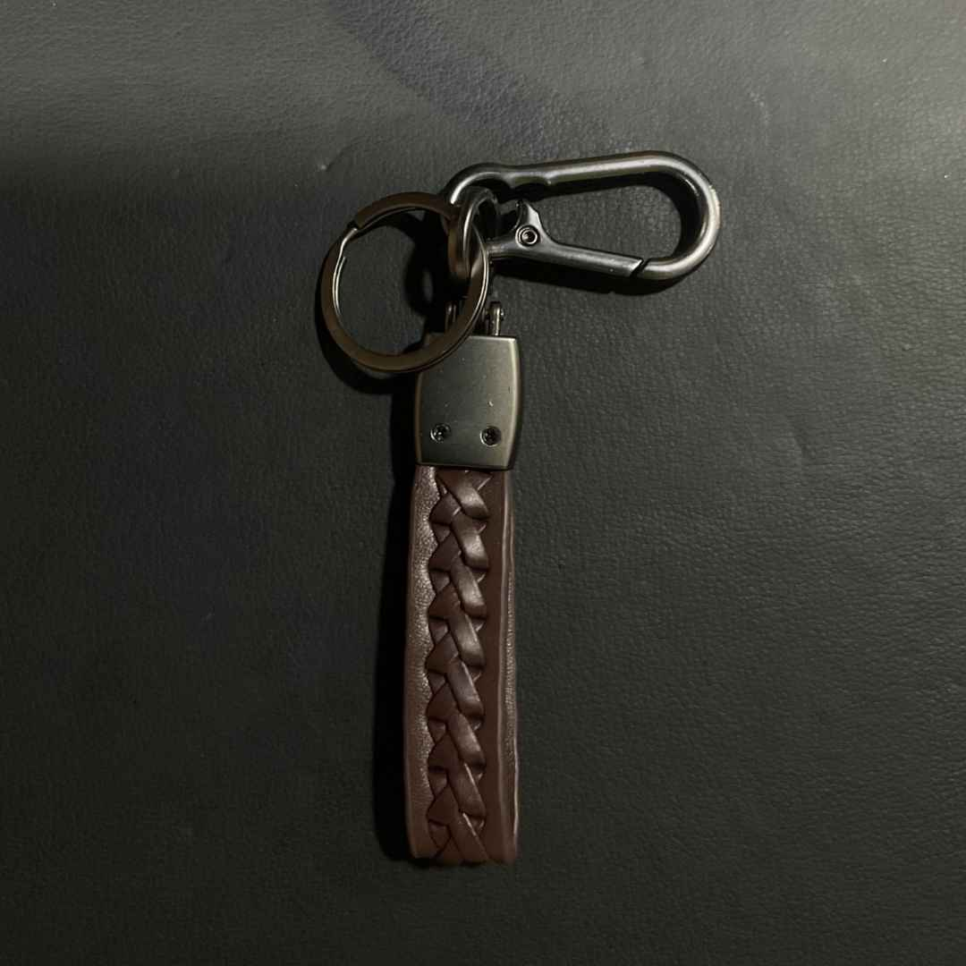 Keychain for Toyota (NEW) Leather Braided Metal Car Toyota Logo / Monogram