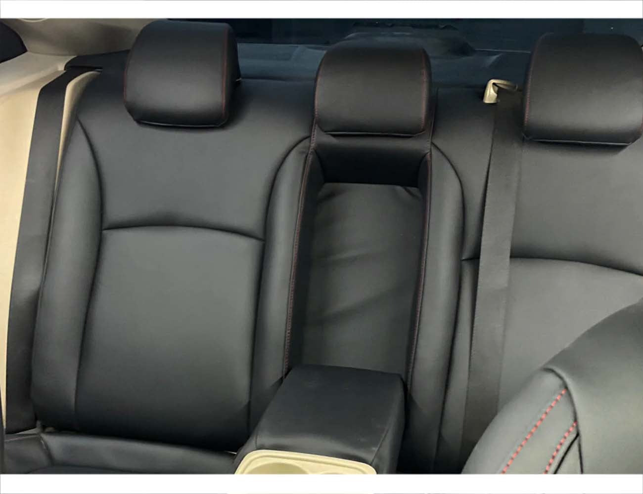 Bespoke Fully Synthetic Seat Covers for Honda Civic 2016-2021, providing a custom fit, premium protection, and stylish design for your car’s interior.