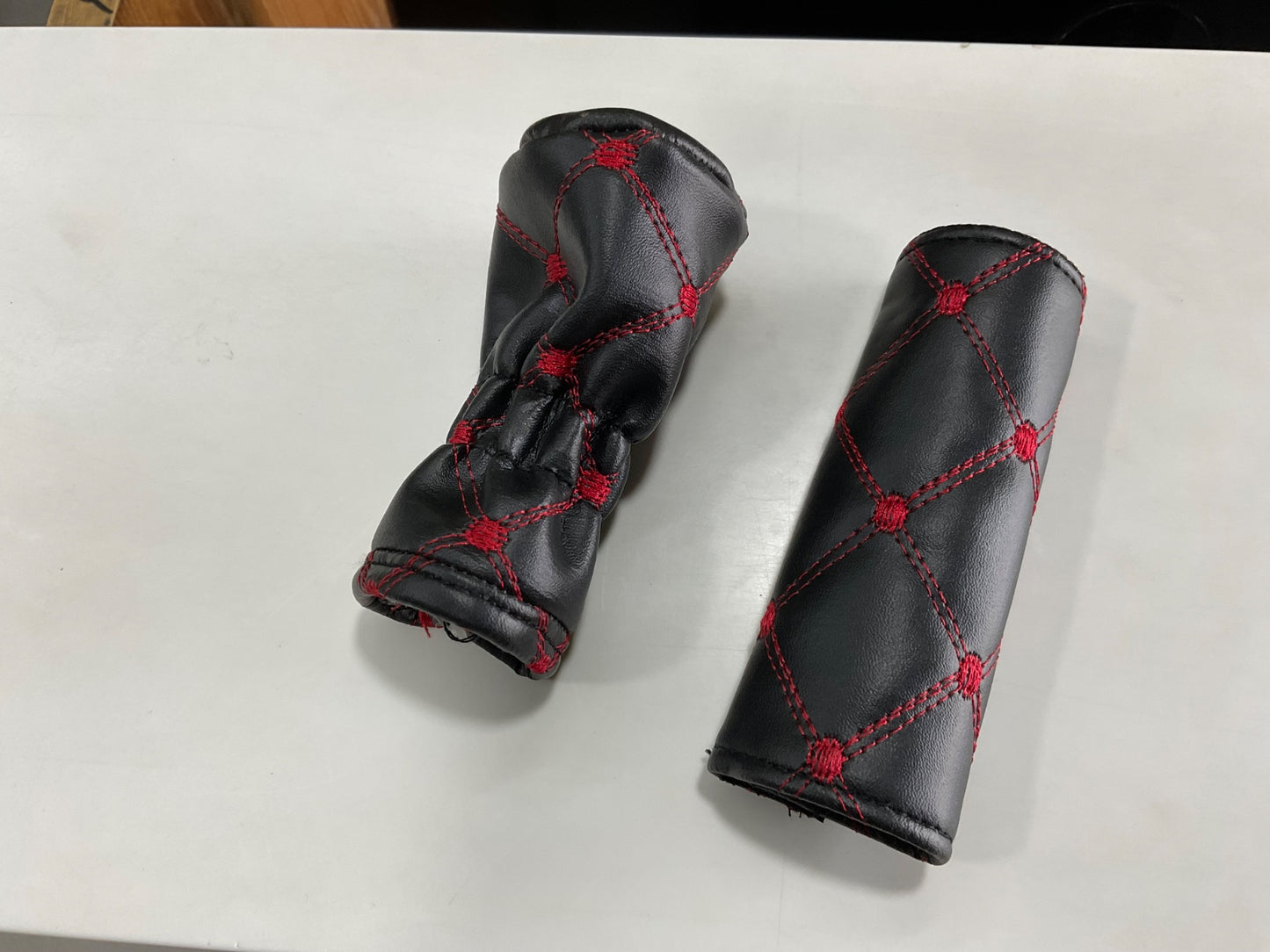 "Car Gear Knob Cover β Stylish, Durable & Universal Fit for All Vehicles."