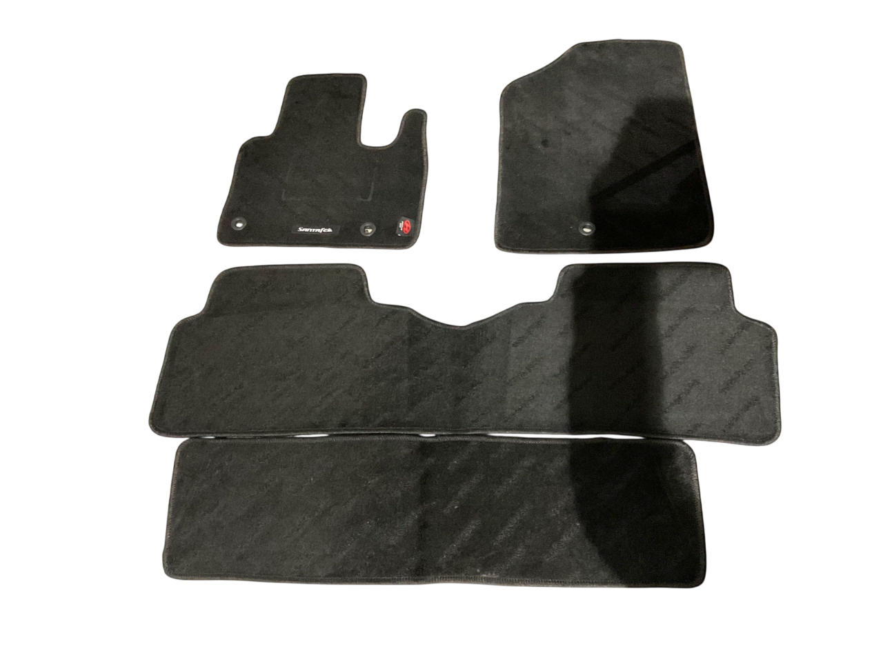 Custom-Fit Carpet Floor Mats for Hyundai Santa Fe 2022 – Durable and Stylish Protection