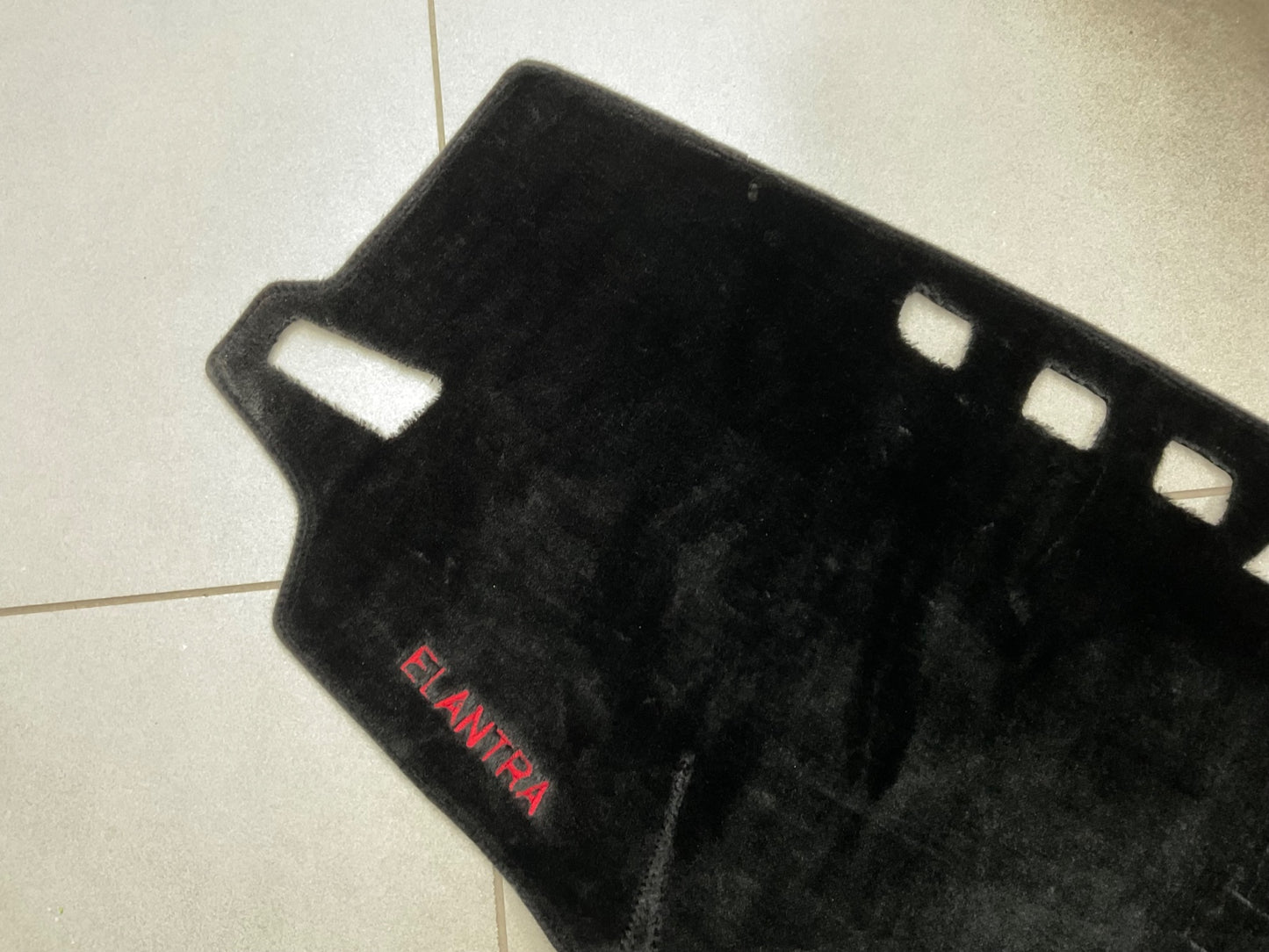 "Custom dashboard carpet mat for Hyundai Elantra, providing heat protection, glare reduction, and a premium interior finish."