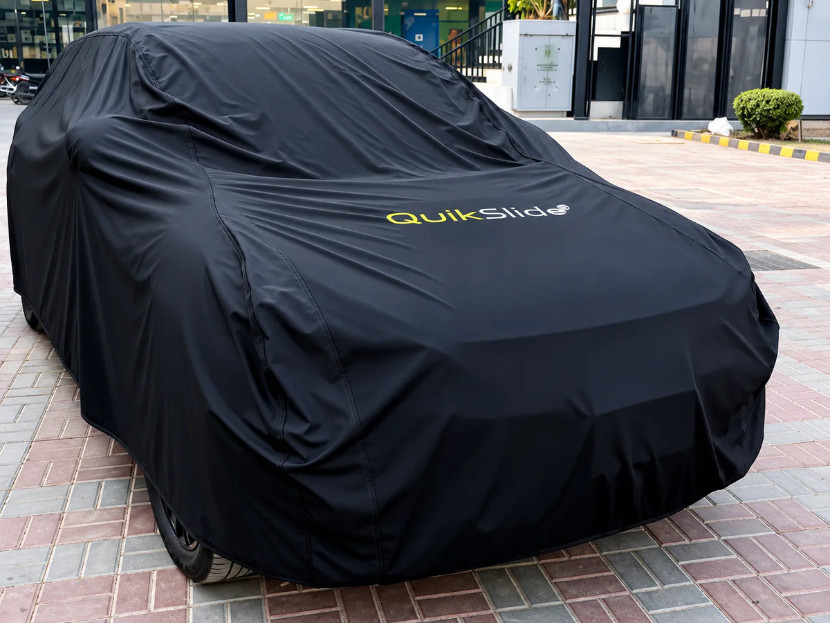 Designed for the Tiggo 7's body shape, this soft microfiber car cover helps protect your vehicle's paint from dust, sunlight, bird droppings, tree sap, and everyday dirt