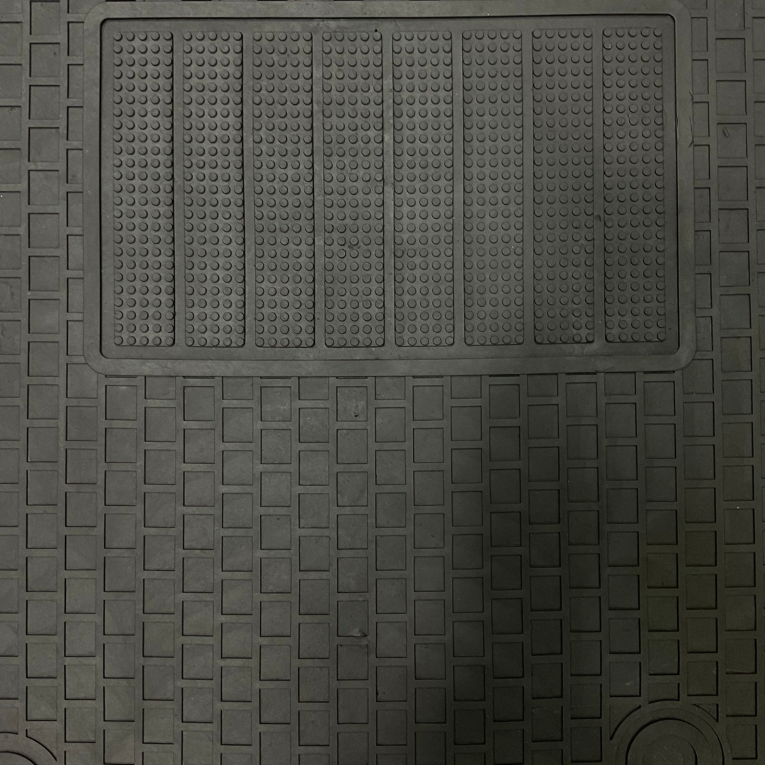 Durable Latex PVC Car Floor Mats for Kia Sportage β Waterproof & Stylish