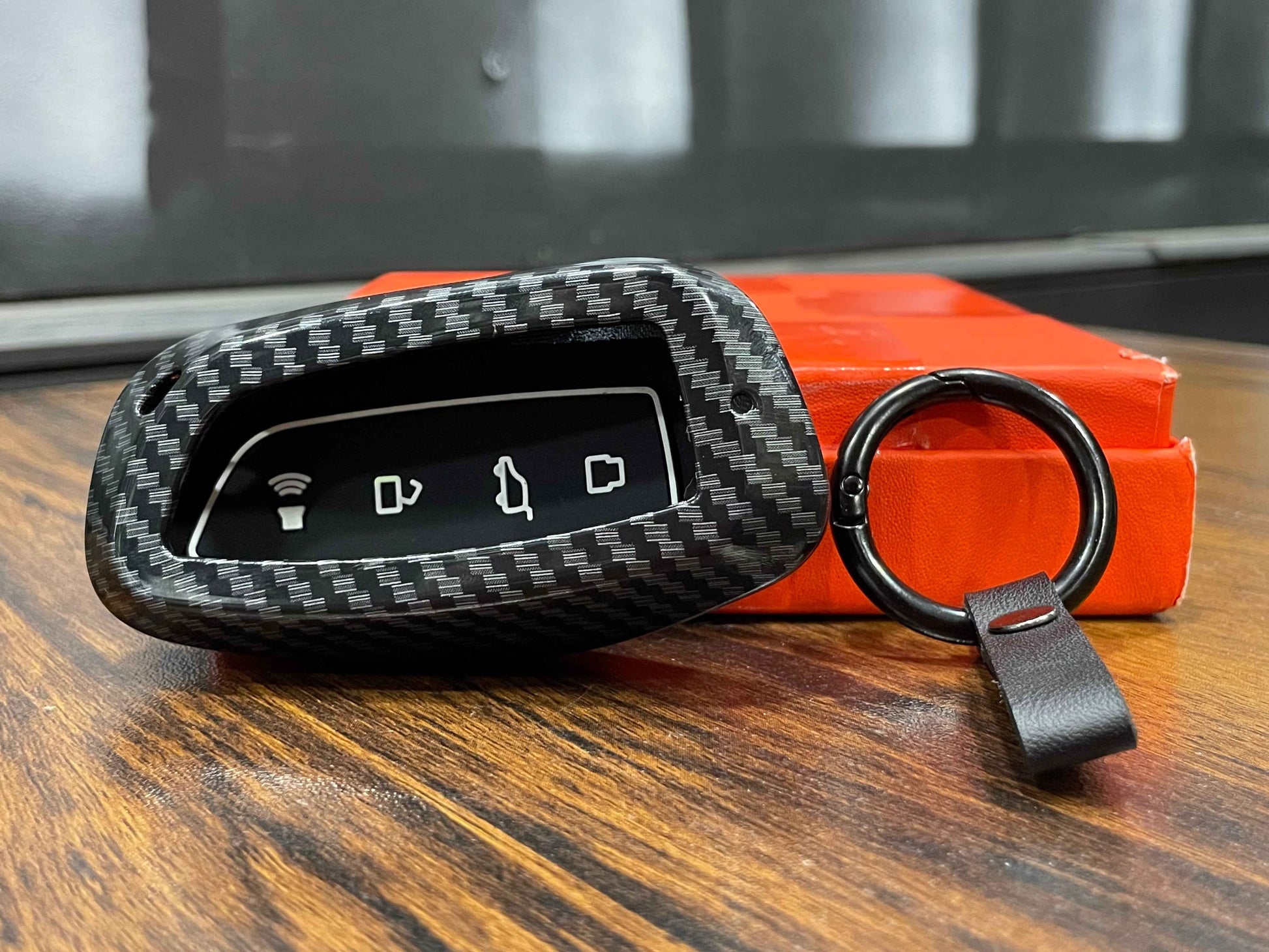 Haval H6 Facelift 2025 Carbon Fiber Metal Key Cover – Premium Look & Full Key Protection