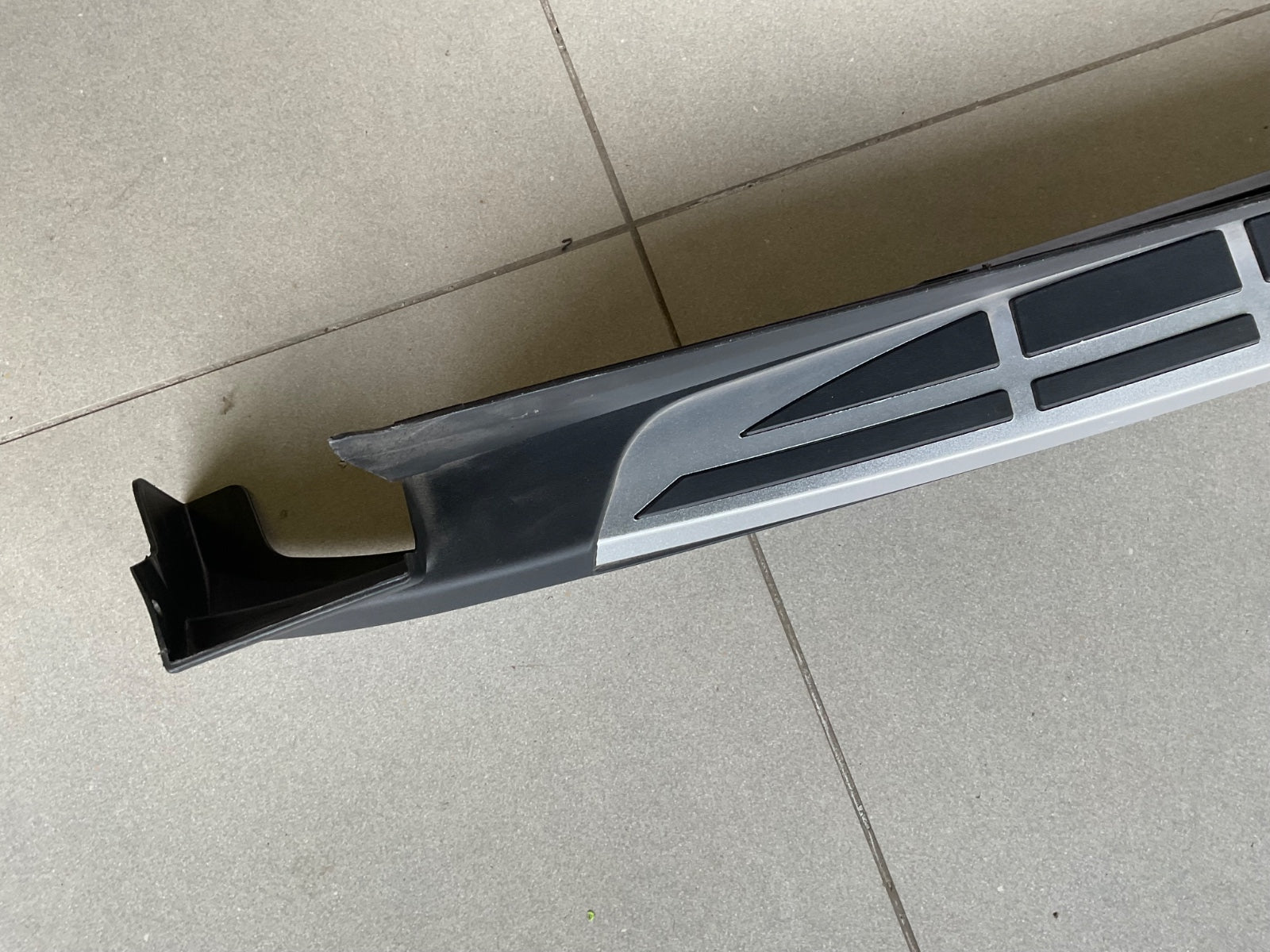 Hyundai Santa Fe Side Skirts – Sporty, Aerodynamic & Durable