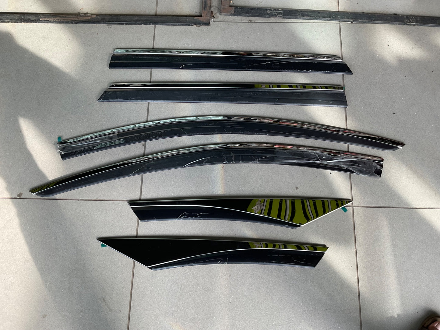 Hyundai Tucson HEV Air Press With Chrome (6pc) – TXR Model: 2025