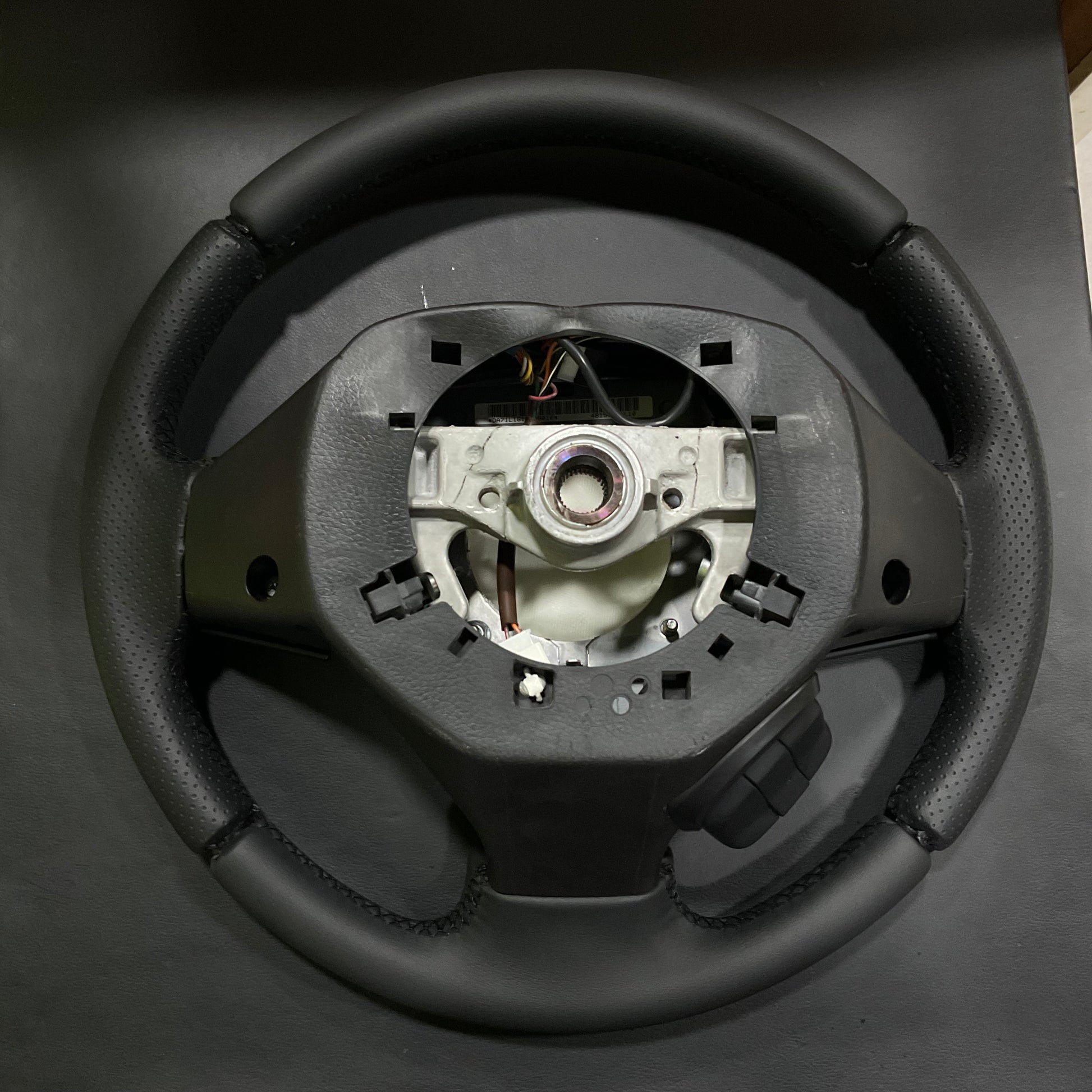 Kabli Steering with Bespoke Steering Cover for New Cultus, New Alto, and Wagon R in Pakistan