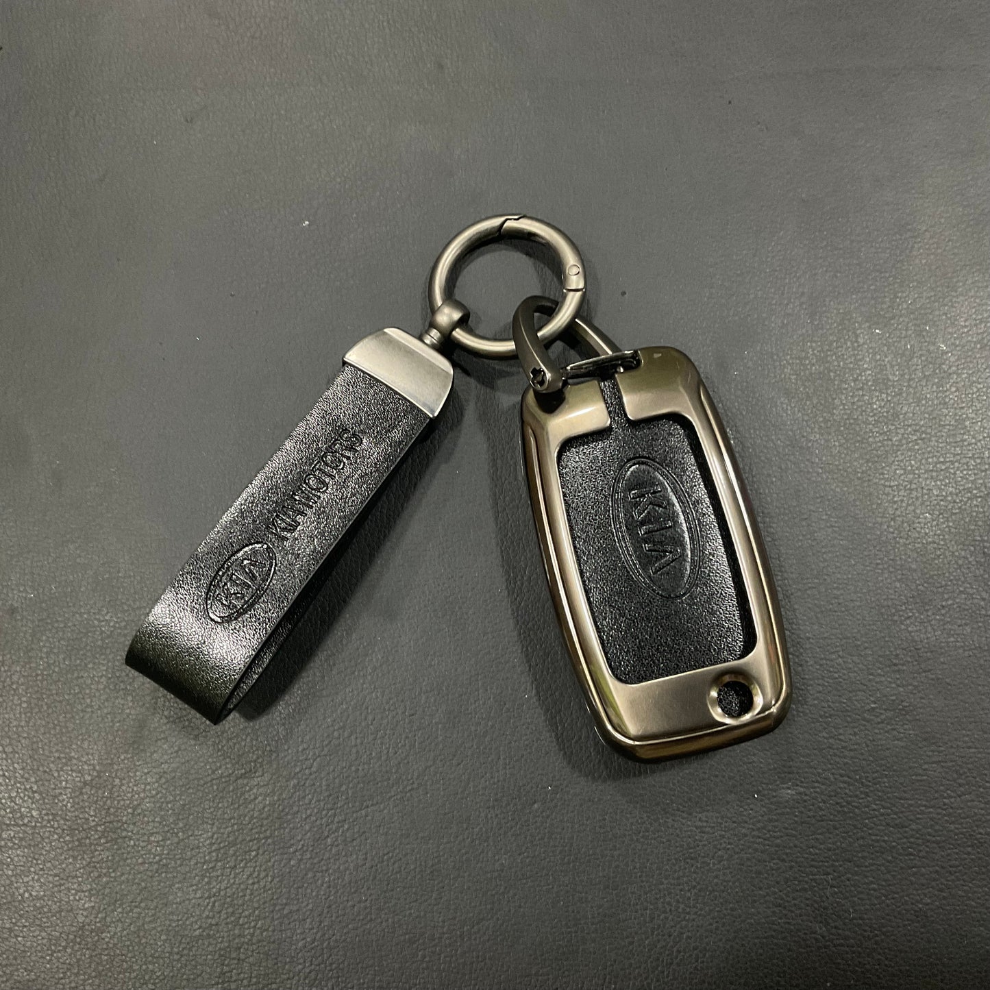 Premium Zinc Alloy Metal & Genuine Leather Key Cover for Kia Sportage