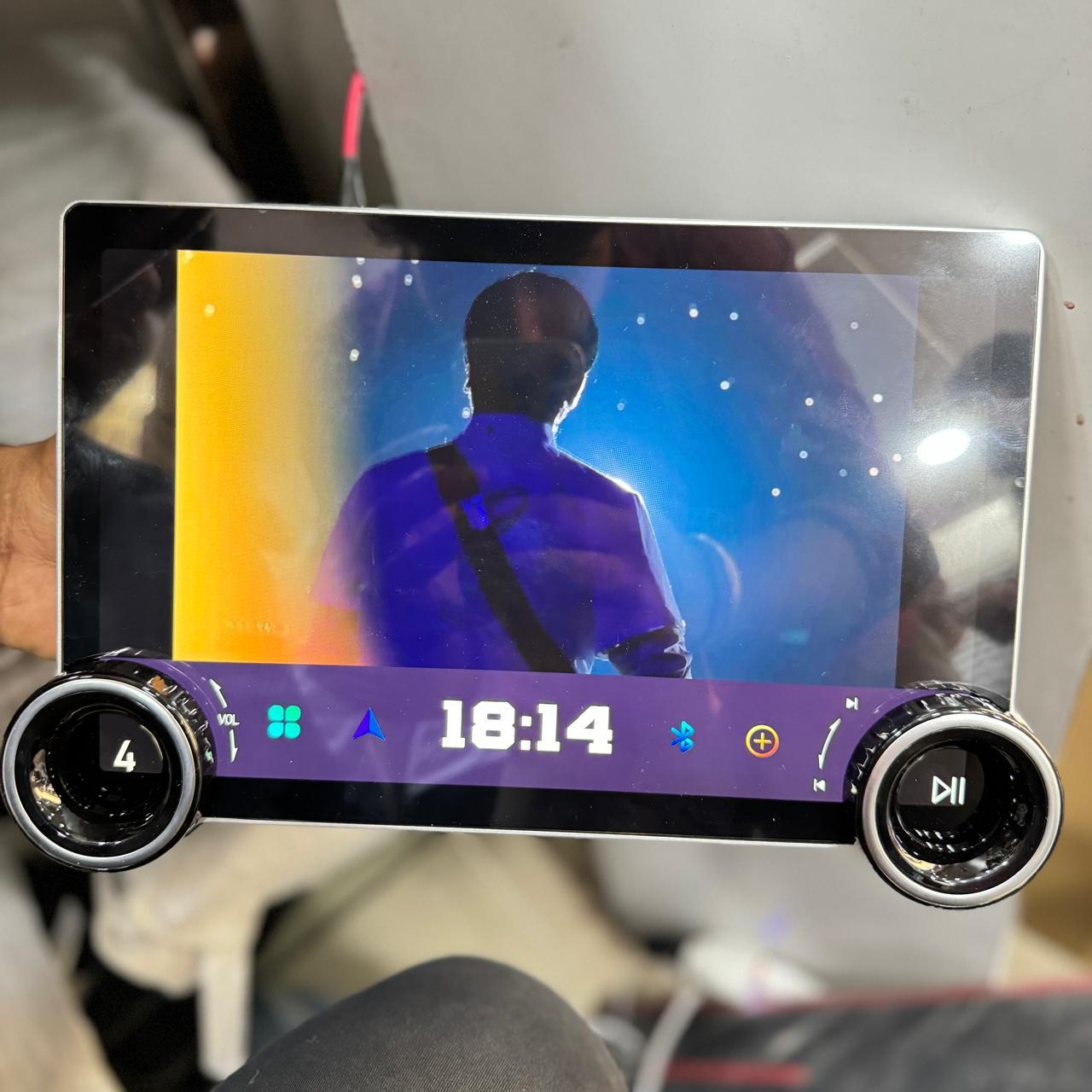 Diamond 2K Stereo 11.8in Dual Knobs || Compatible with Any Car – Wireless Apple CarPlay