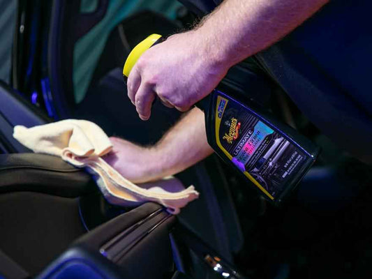 Meguiar's Ultimate Insane Shine Protectant