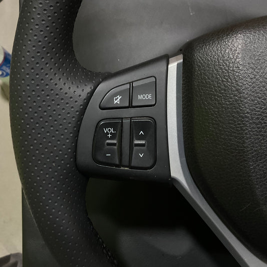 Kabli Steering with Bespoke Steering Cover for New Suzuki Cultus, New Alto, and Wagon R, offering enhanced comfort and style.