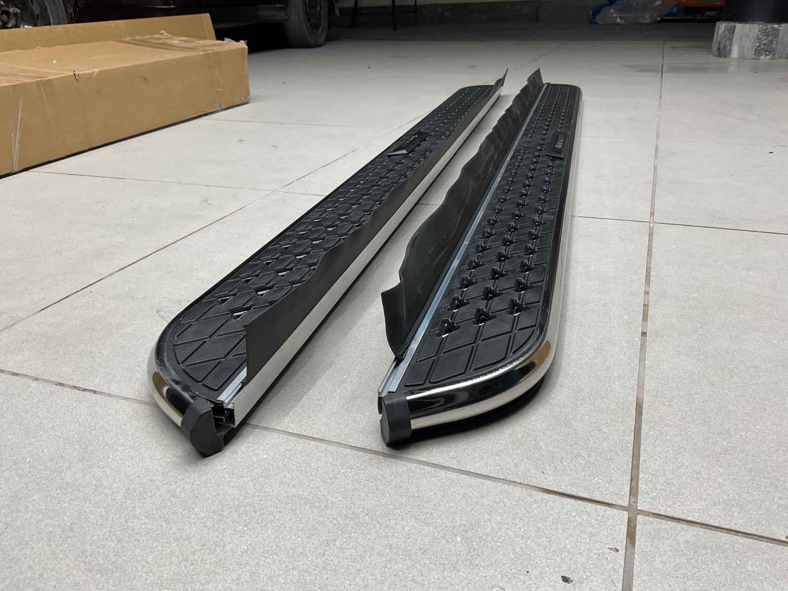 Oshan X7 Side Steps | Premium Running Boards for Comfort & Protection