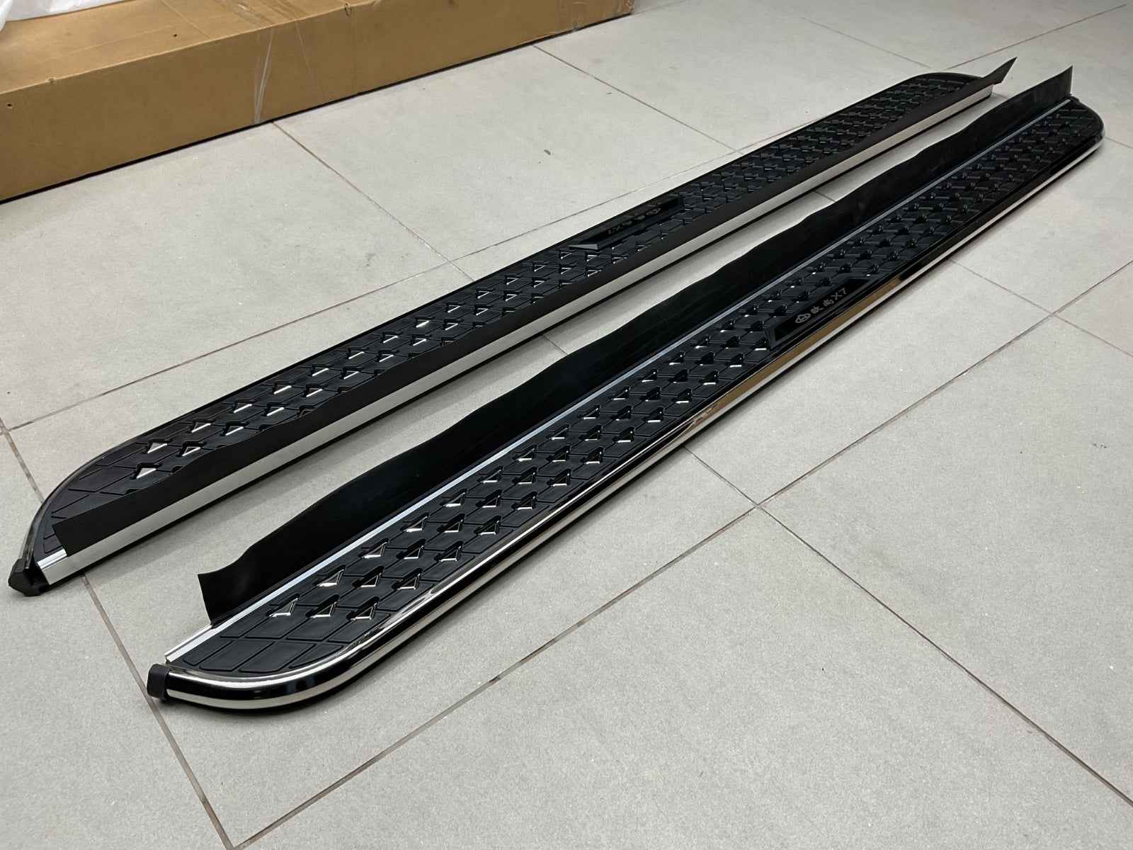 Oshan X7 Side Steps | Premium Running Boards for Comfort & Protection