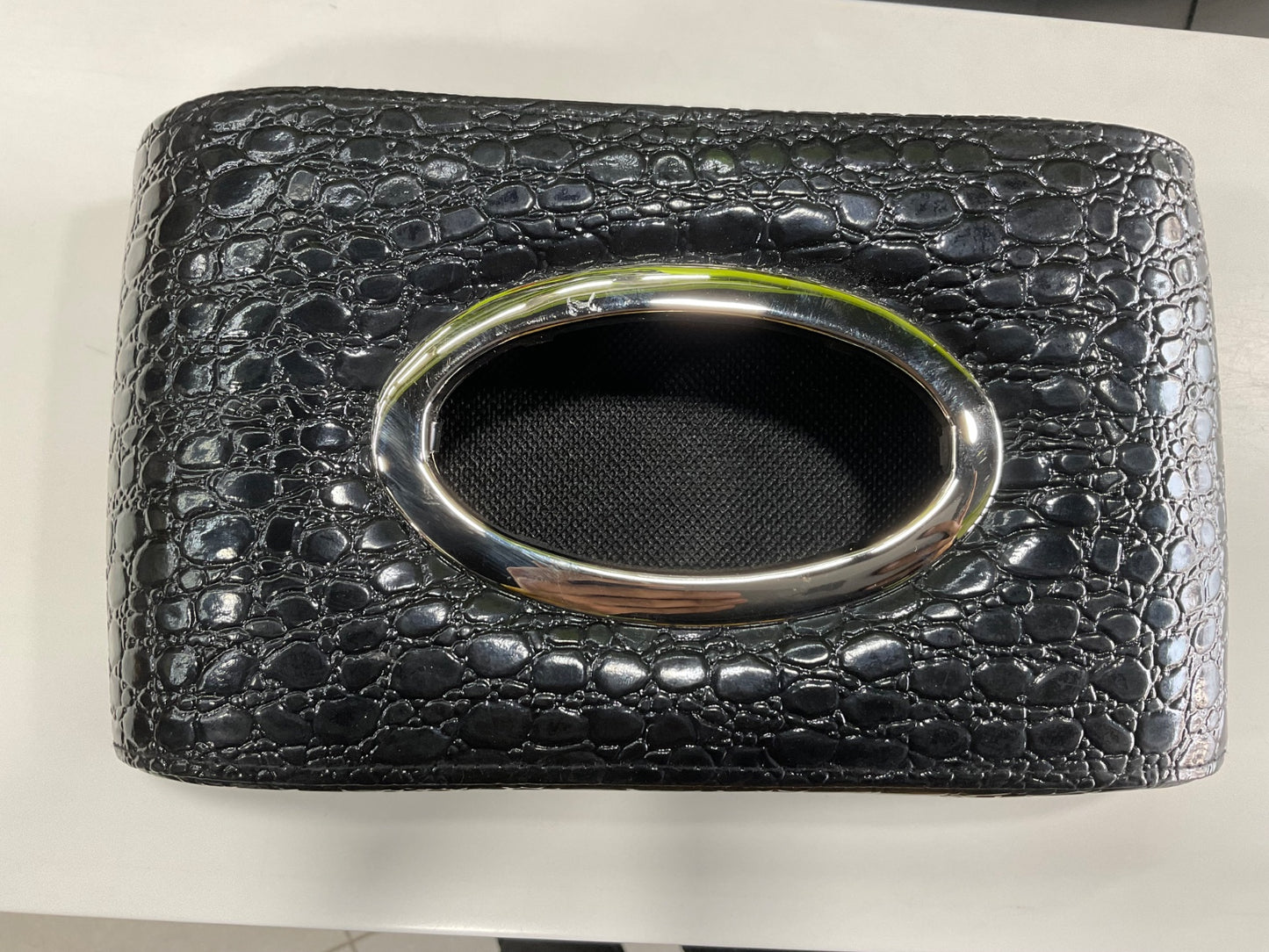 Premium Car Tissue Box for Easy Access and Stylish Organization