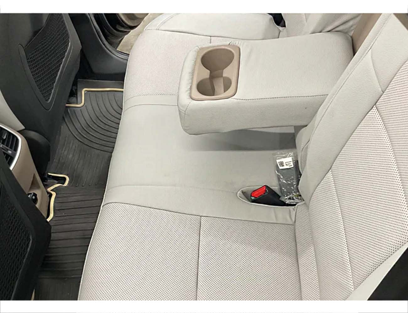 Premium seat covers for Hyundai Tucson, offering custom fit, comfort, and stylish protection for your car’s interior.