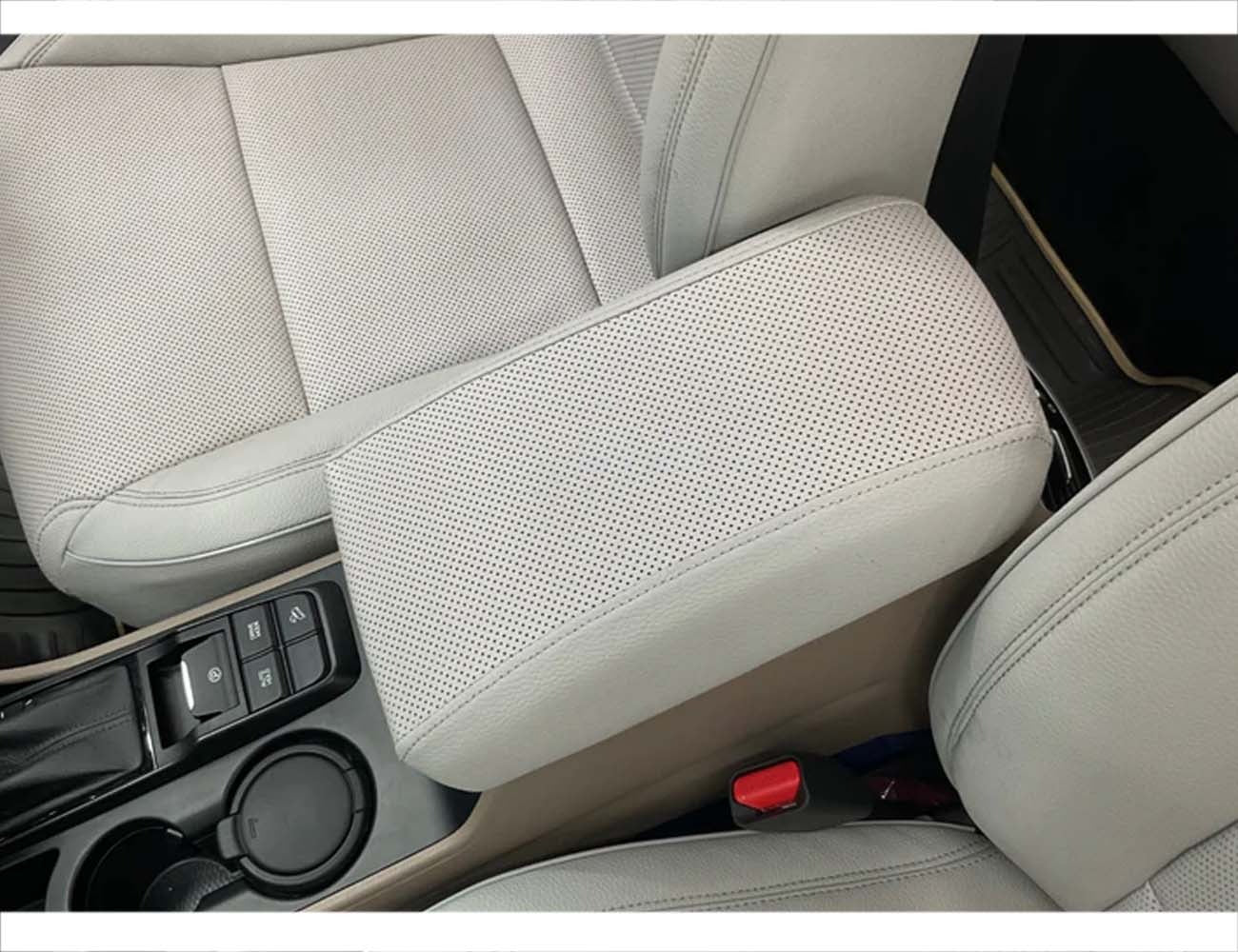 Premium seat covers for Hyundai Tucson, offering custom fit, comfort, and stylish protection for your car’s interior.