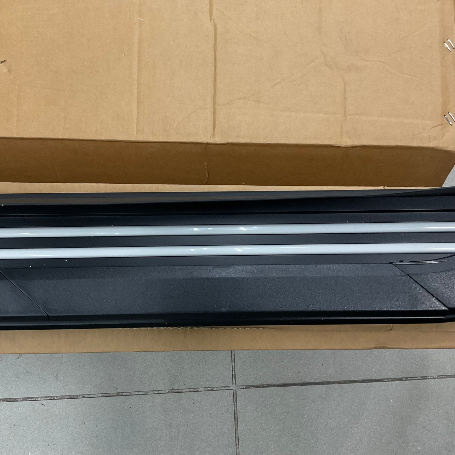 Sturdy Side Steps for Changan Oshan X7, offering premium access, off-road durability, and a sleek, stylish design to enhance your vehicle's exterior.