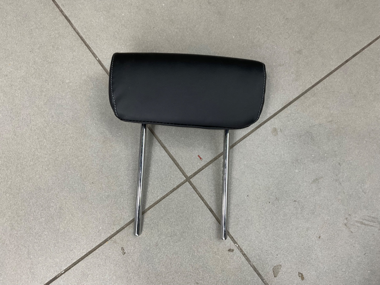 Suzuki Alto 2014-2025 Japanese Style Headrest providing premium neck support and a stylish, modern design for enhanced comfort.