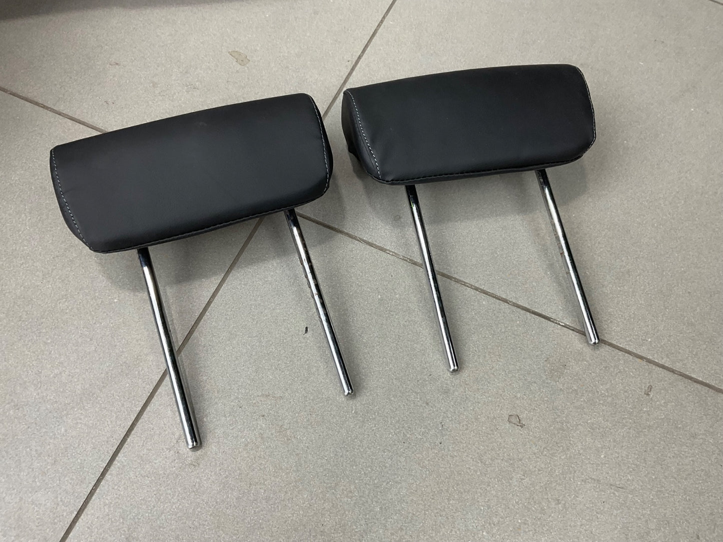 Suzuki Alto 2014-2025 Japanese Style Headrest providing premium neck support and a stylish, modern design for enhanced comfort.