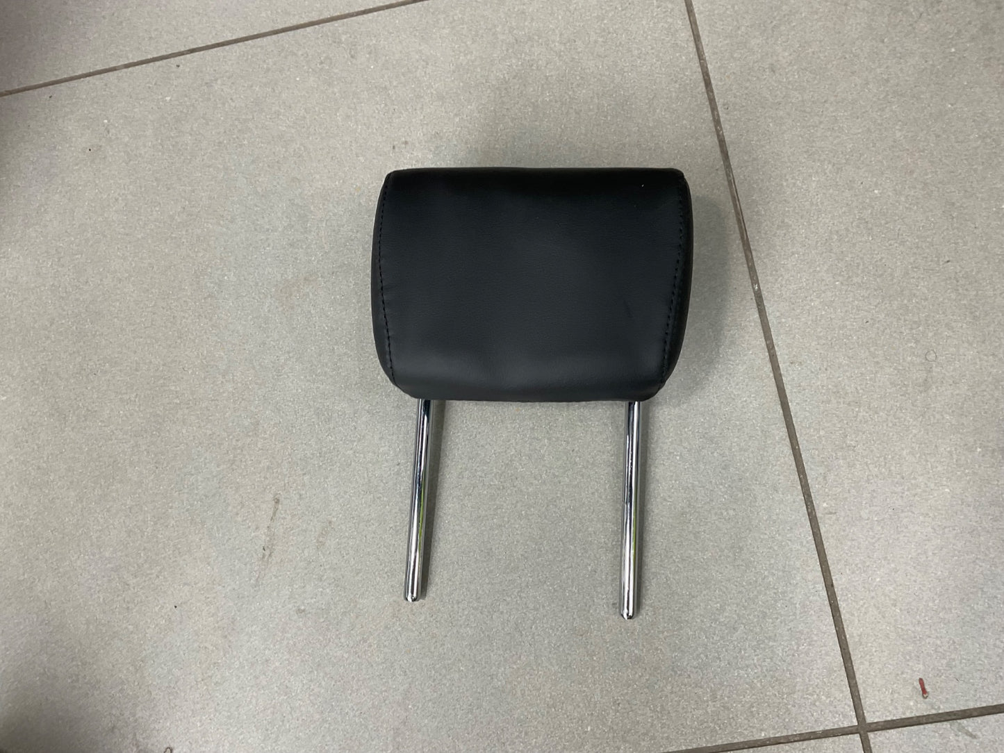 Suzuki Alto 2014-2026 Japanese Style Headrest, designed for comfort and modern style with excellent neck support.