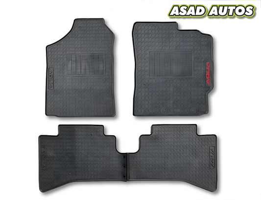 Toyota Aqua Latex Rubber Car Floor Mat – All-Weather, Anti-Slip Design