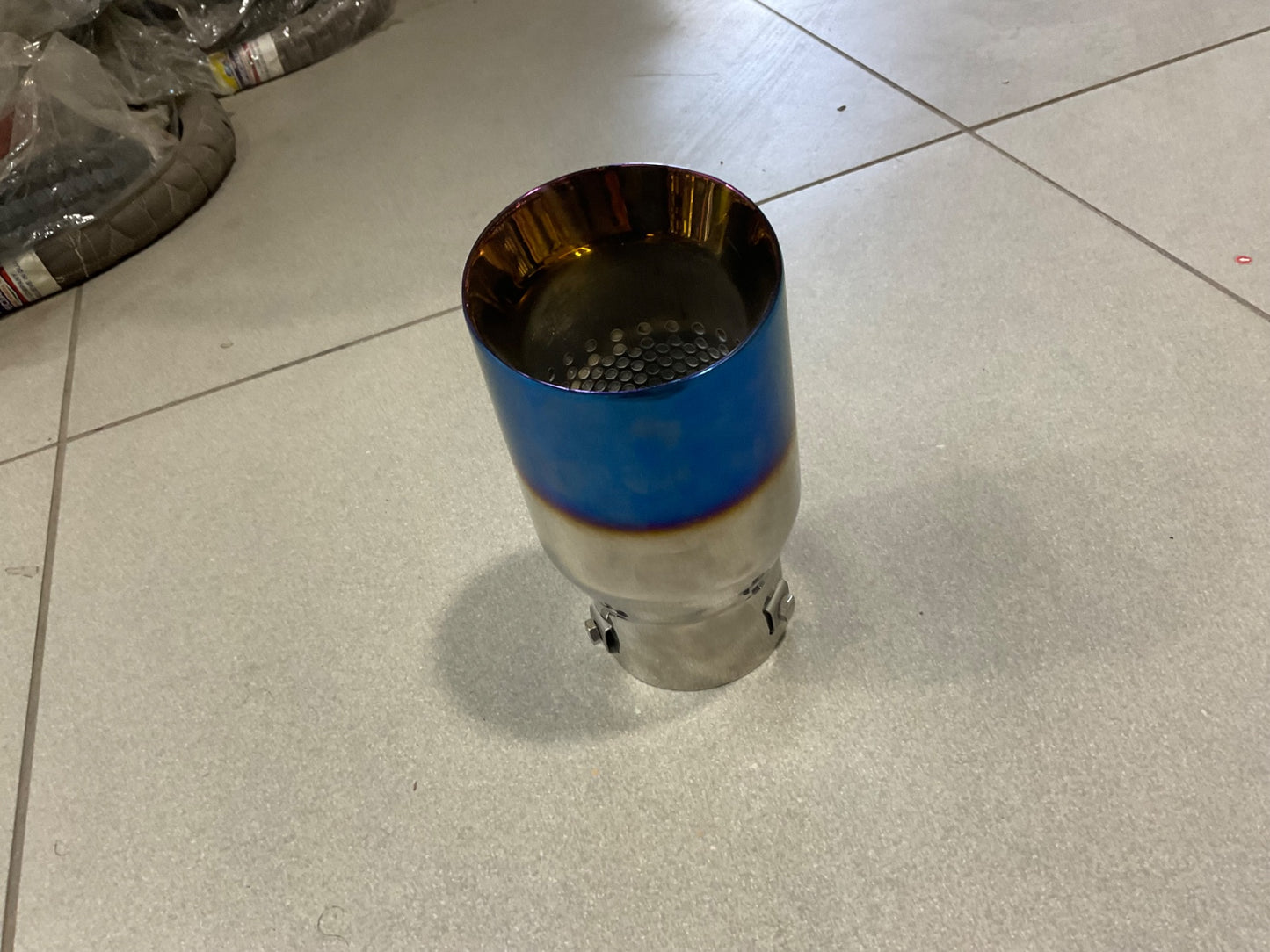 "Universal Car HKS Muffler Exhaust Small Silencer Tip made from stainless steel, designed for durability and sporty performance."