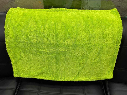 Ultra-Soft Microfiber Cloth for Car Cleaning – Scratch-Free & Super Absorbent