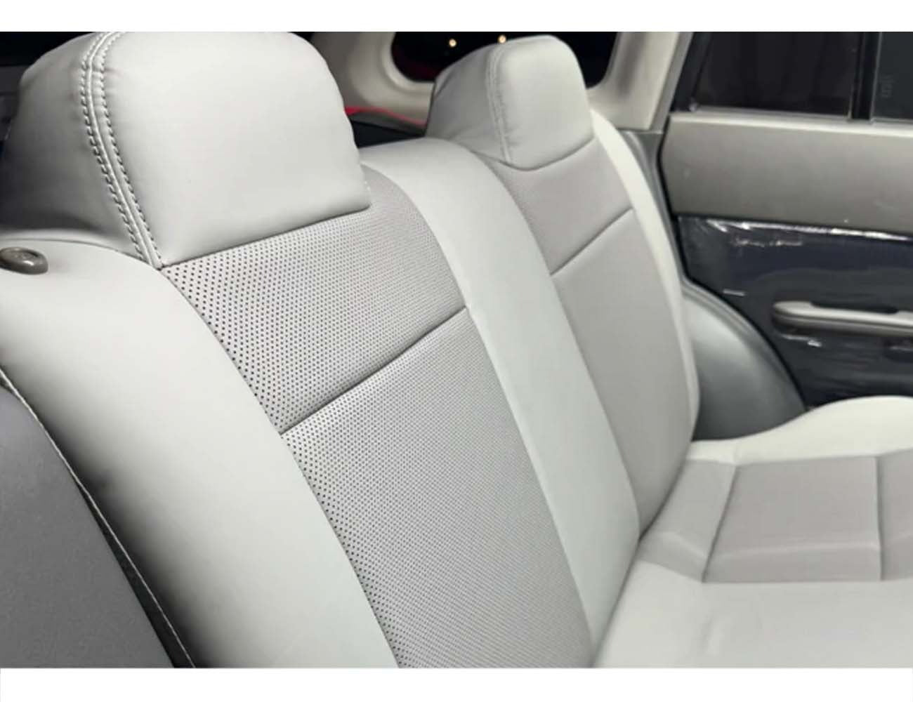 Bespoke seat covers for Suzuki Cultus 2000-2017, made of fully synthetic fabric, offering comfort, protection, and a custom fit.