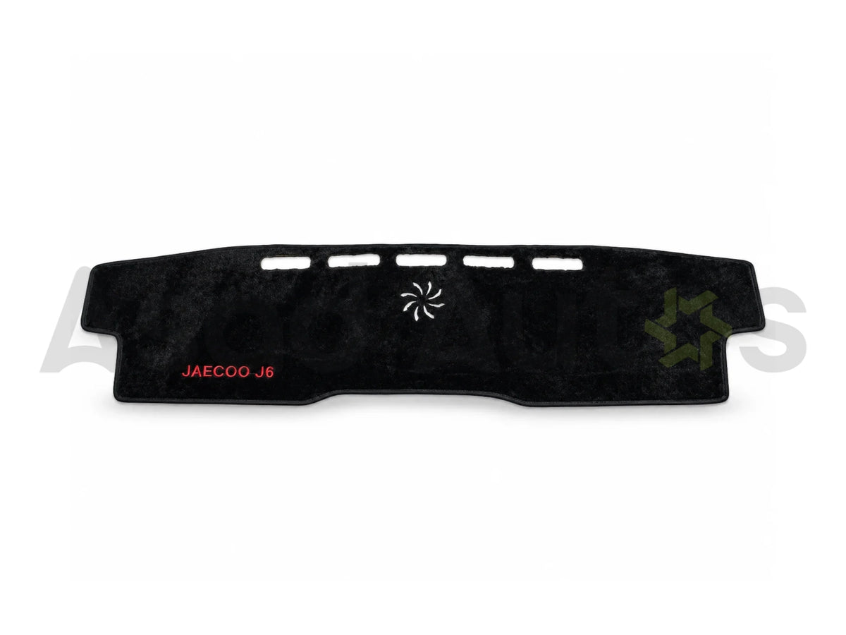 Carpet-style dashboard cover for Jaecoo J6 SUV