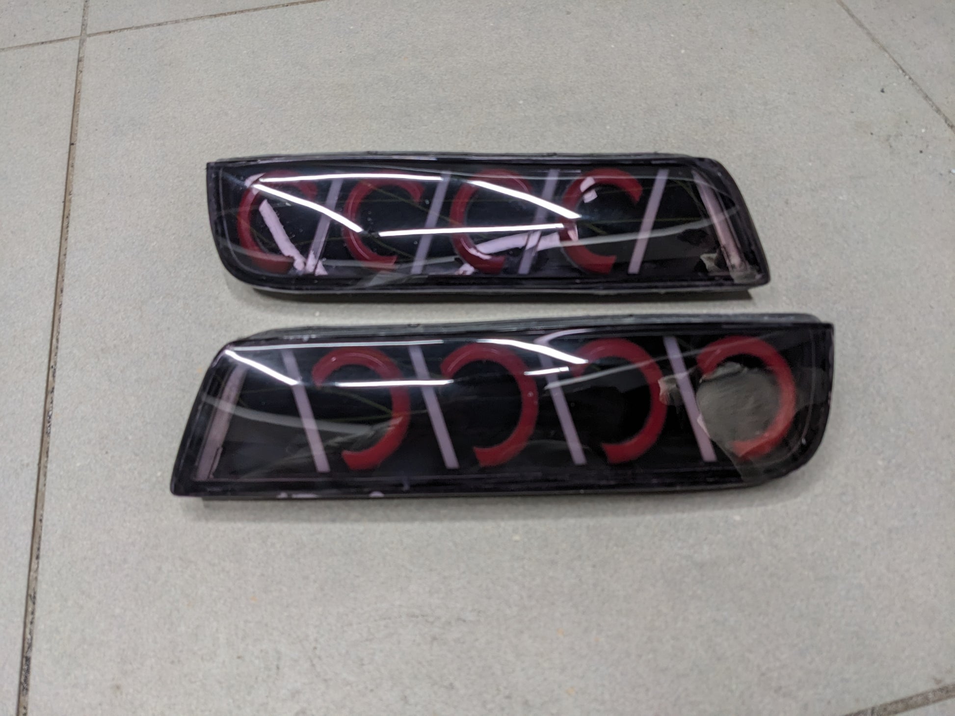 Crescent Style Back Lava Lights for Suzuki Alto 2014-2025, featuring modern design and enhanced visibility for a sleek rear upgrade.