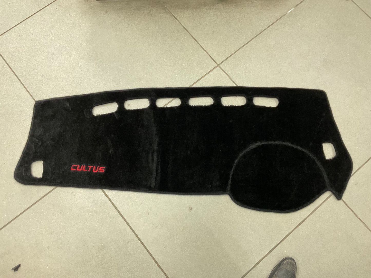 "Custom dashboard carpet mat for Suzuki Cultus 2017-2025, offering heat protection, glare reduction, and a premium interior feel."

