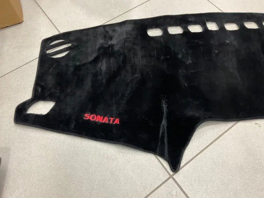 Dashboard carpet mat for Hyundai Sonata 2021 providing custom fit, premium protection, and a stylish interior finish.
