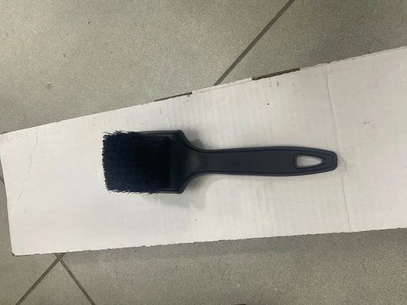Deep cleaning detailing brush for cars and household surfaces
