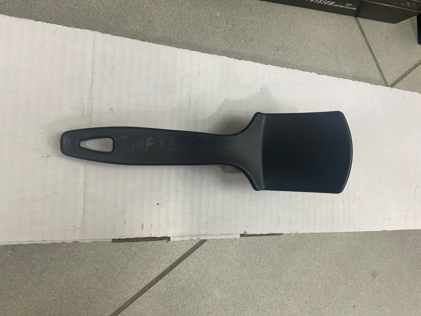 Deep cleaning detailing brush for cars and household surfaces
