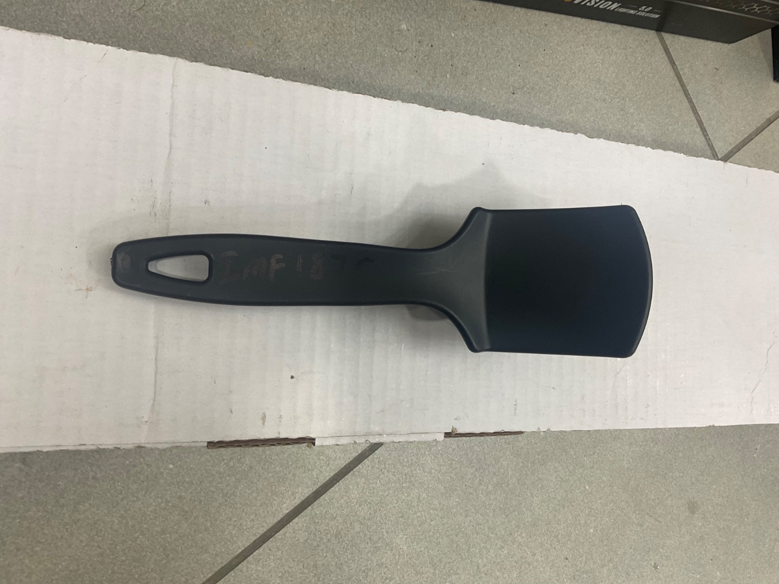 Deep cleaning detailing brush for cars and household surfaces
