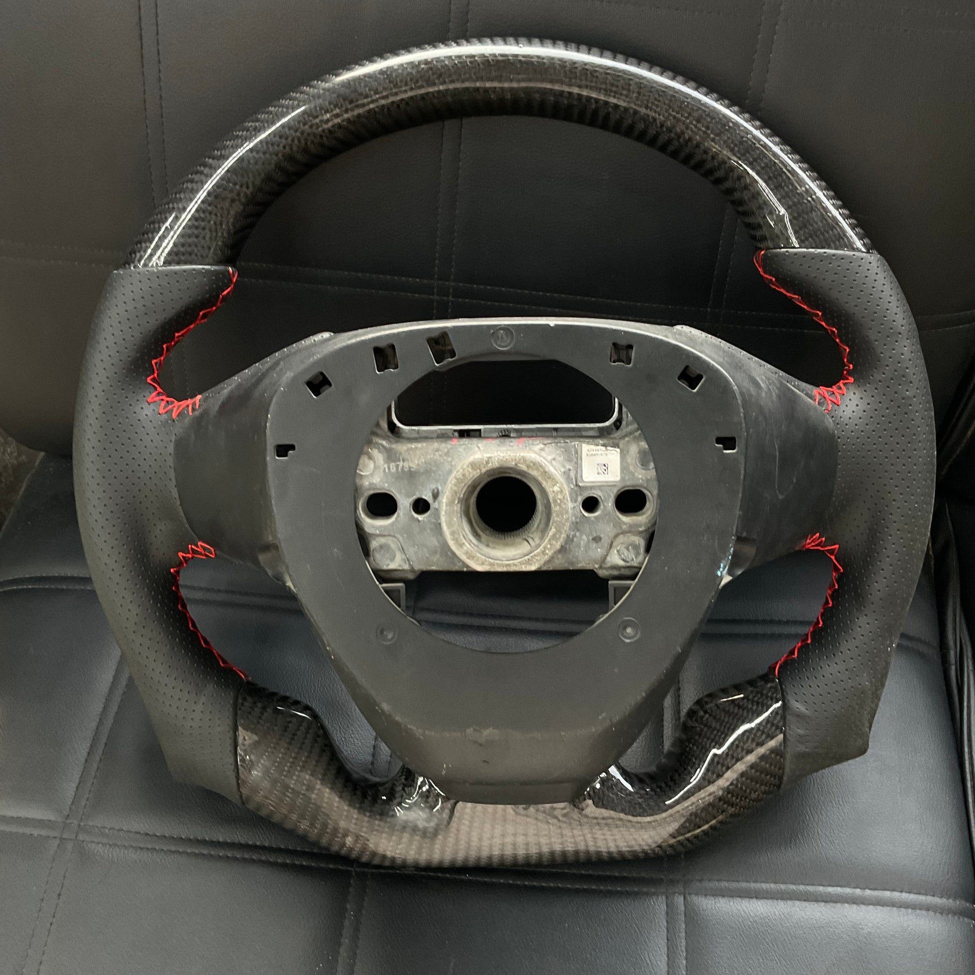 Honda Civic 2016-2021 Carbon Fiber Steering Wheel, featuring a premium sporty design, ergonomic grip, and luxurious finish.