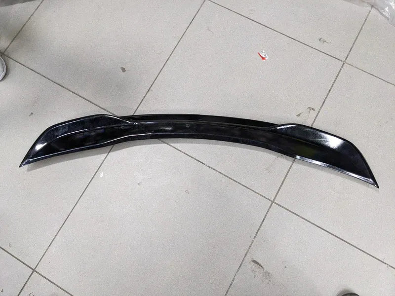 Honda_Civic_2022-2026_Carbon_Fiber_Trunk_Spoiler_featuring_a_sleek_design_aerodynamic_performance_and_a_lightweight_yet_durable_build_for_a_sporty_appearance._10