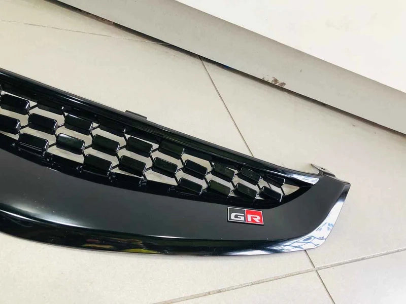 Front Grill for Honda Civic Reborn – Stylish Upgrade for a Bold Front Look