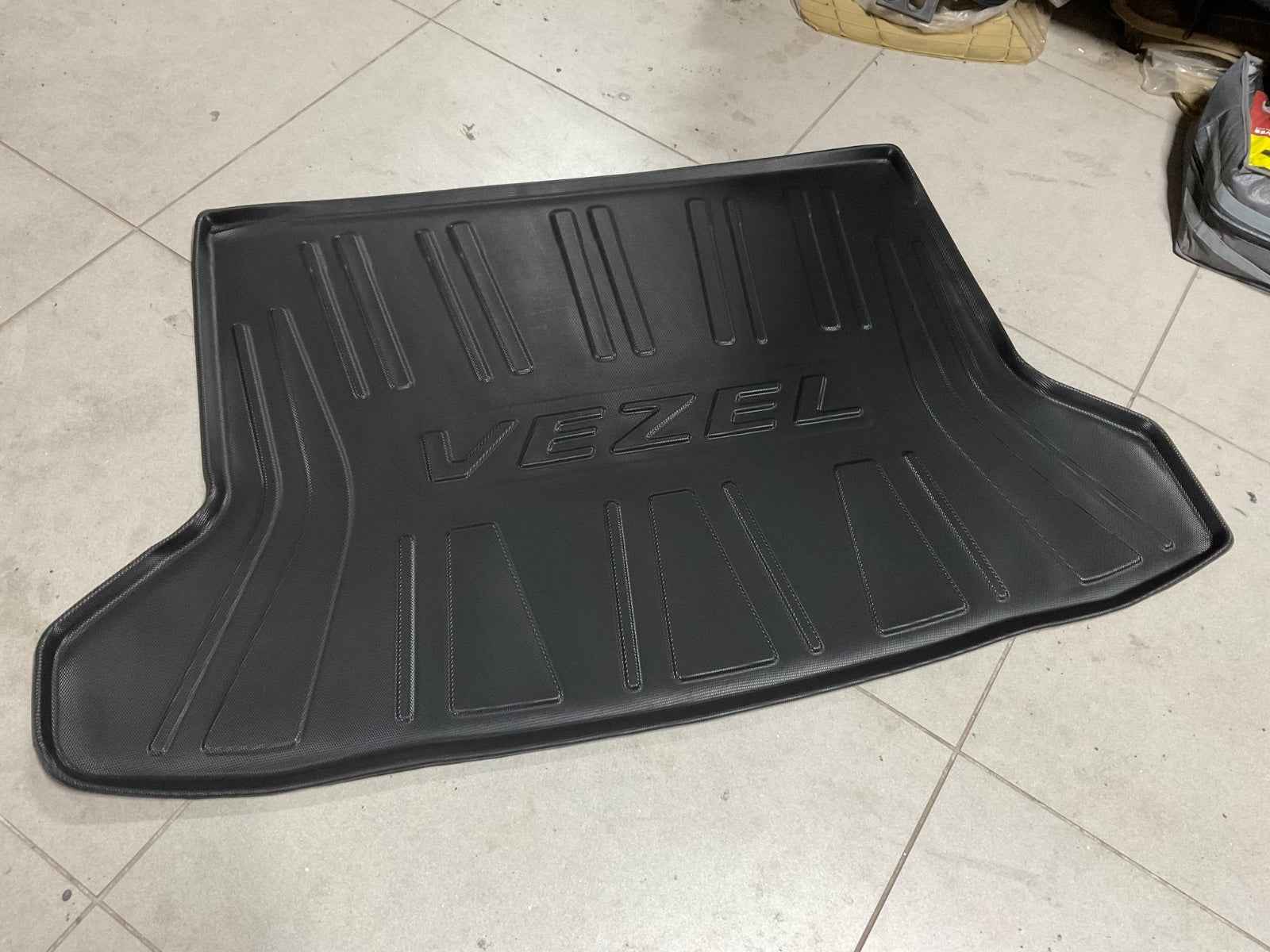 Honda Vezel 2022–2025 TPE Trunk Mat – Heavy-Duty Car Diggi Mat for Ultimate Protection