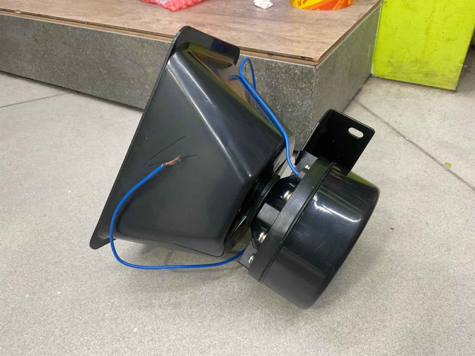 Hoter Loud Electric Siren 100 Watts – High Power Car Warning Horn