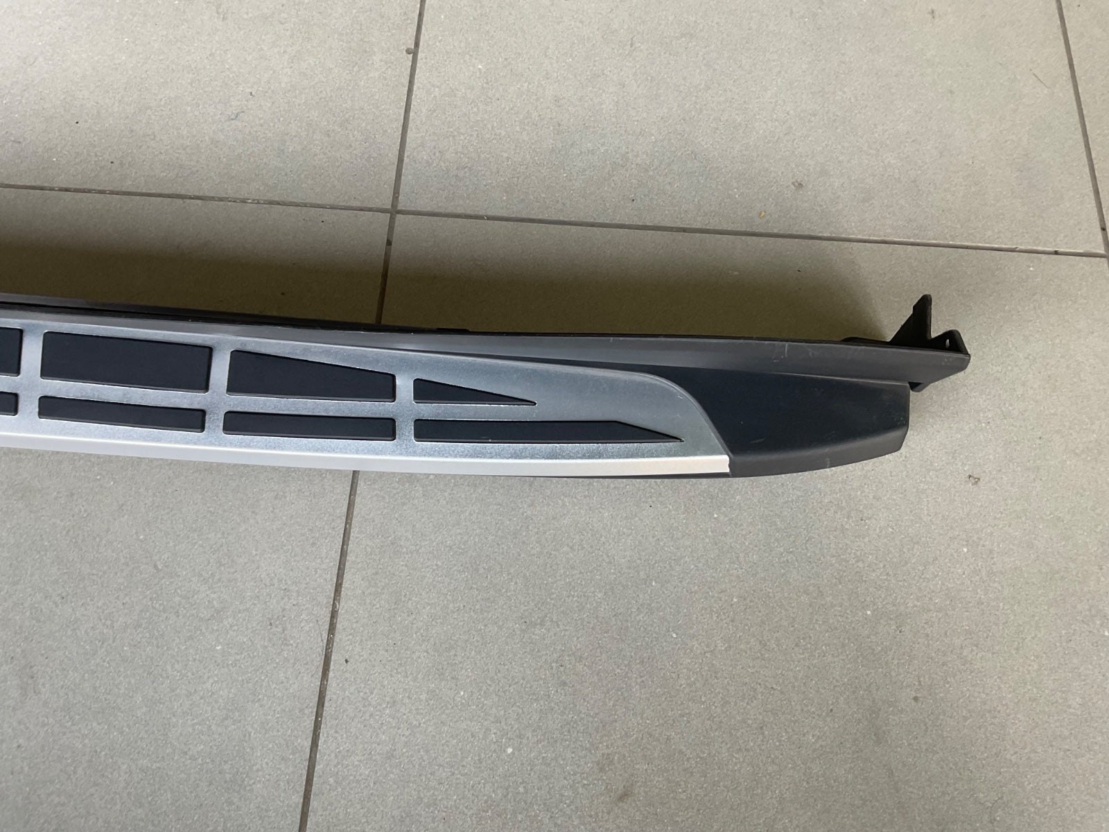 Hyundai Santa Fe Side Skirts – Sporty, Aerodynamic & Durable

