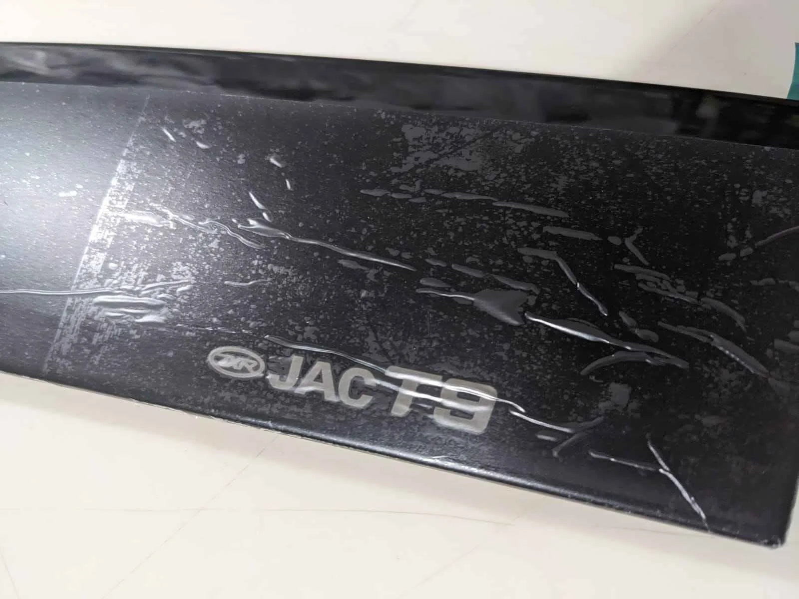 JAC T9 Hunter 2025–2026 TXR Air Press 4 Pcs with Chrome Sun Visor – Ultimate Comfort & Style