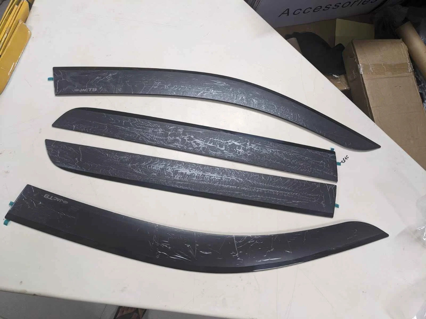 JAC T9 Hunter 2025–2026 TXR Air Press 4 Pcs with Chrome Sun Visor – Ultimate Comfort & Style