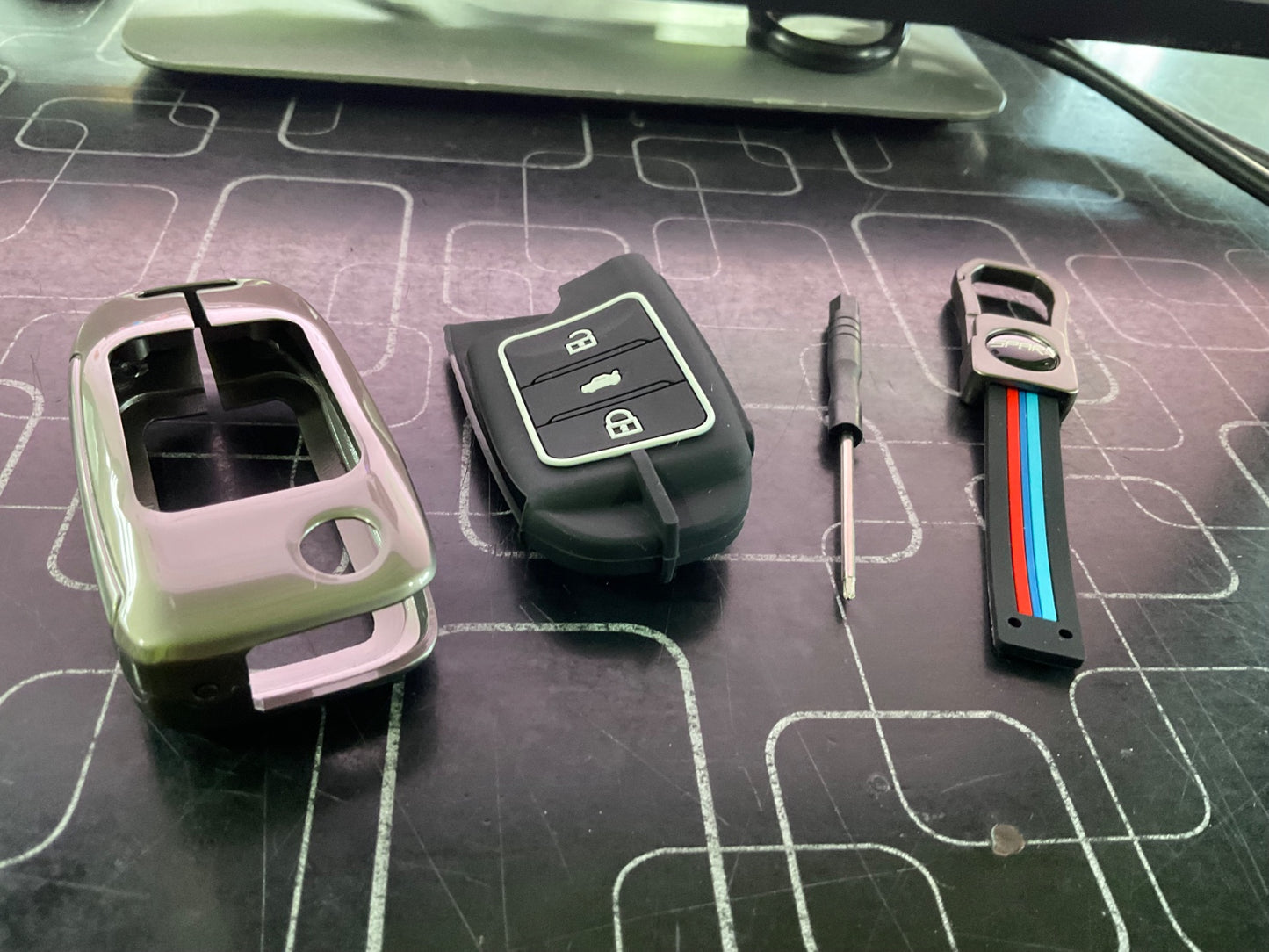Kia Picanto metal key cover offering stylish design and durable protection for car keys.

