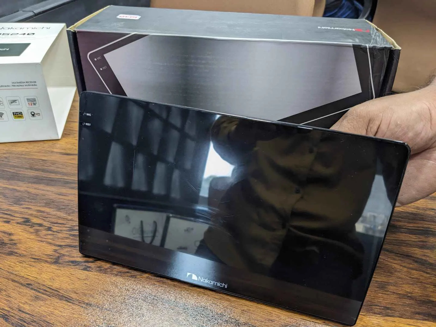 Nakamichi Android Panel NAM 5240 2/32 – Smart Multimedia System with HD Display & Wireless Connectivity