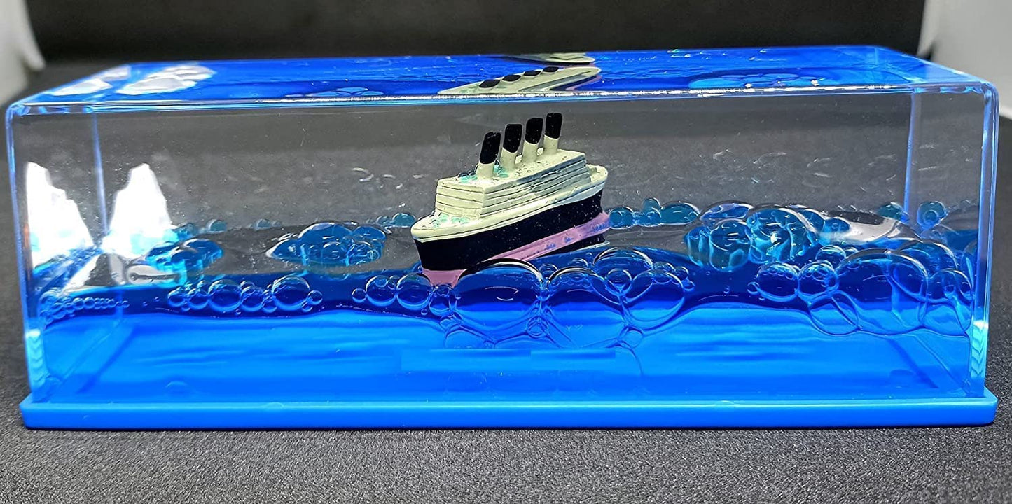 Titanic Liquid Wave Cruise Ship - Unsinkable Ship Car Dashboard