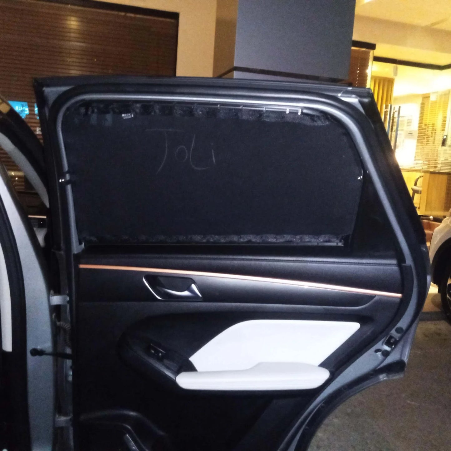 QuikSlide Sliders Railing Curtains for Haval Jolion 2021-2023 – Premium sun protection and privacy shades, custom-fit for your vehicle. Blocks harmful UV rays, reduces heat, and enhances interior comfort.