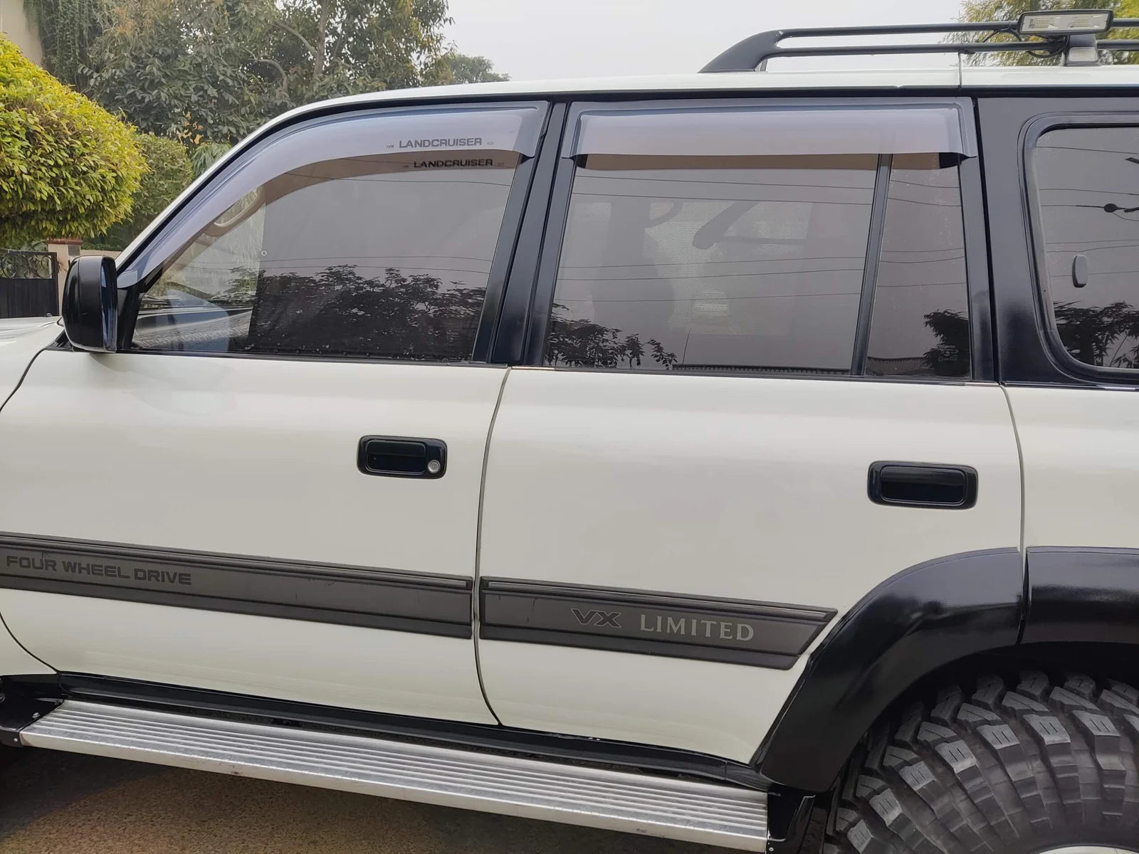 QuikSlide Sliders Railing Curtains for Toyota Land Cruiser J80 (1990-1997) – Premium Privacy and Sun Protection"