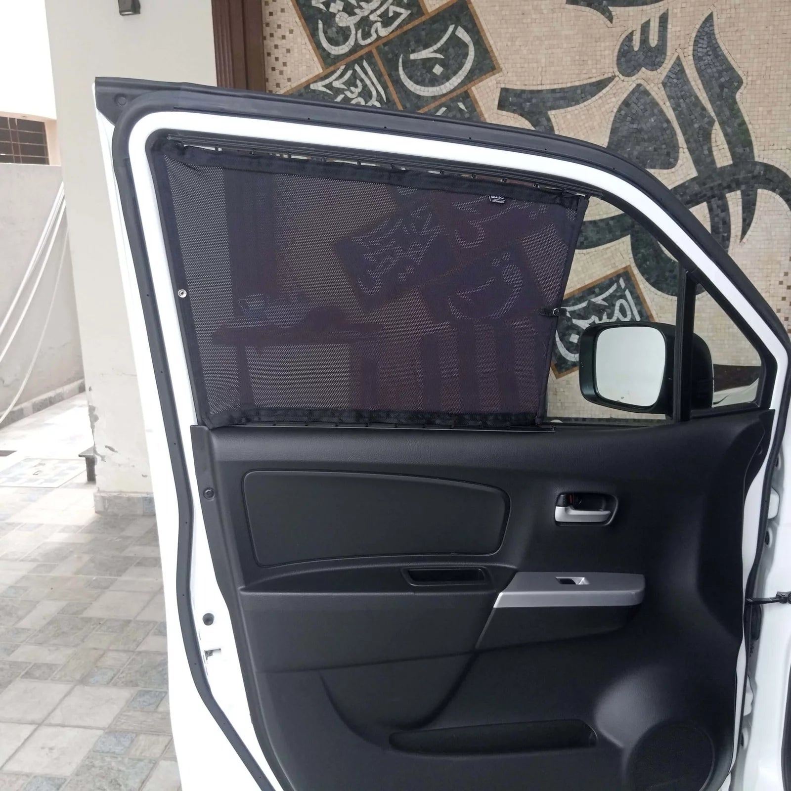 QuikSlide_Sliders_Railing_Curtains_installed_in_Suzuki_WagonR_2014-2023_