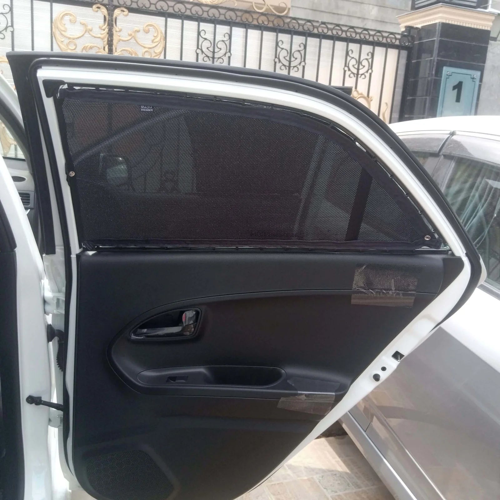 QuikSlide Sliders railing curtains installed in Kia Picanto